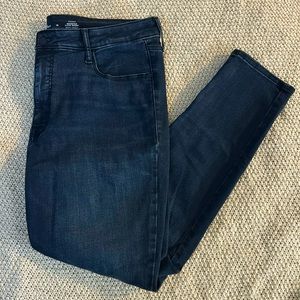 Old Navy - Rockstar Super Skinny 16 ✨